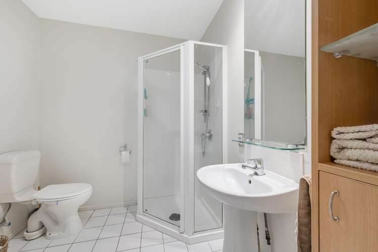 111/2 Armoy Drive East Tamaki_9