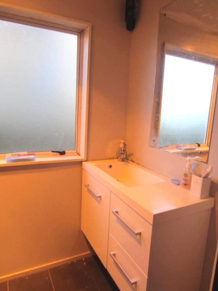 3 Baker Street Caversham_7