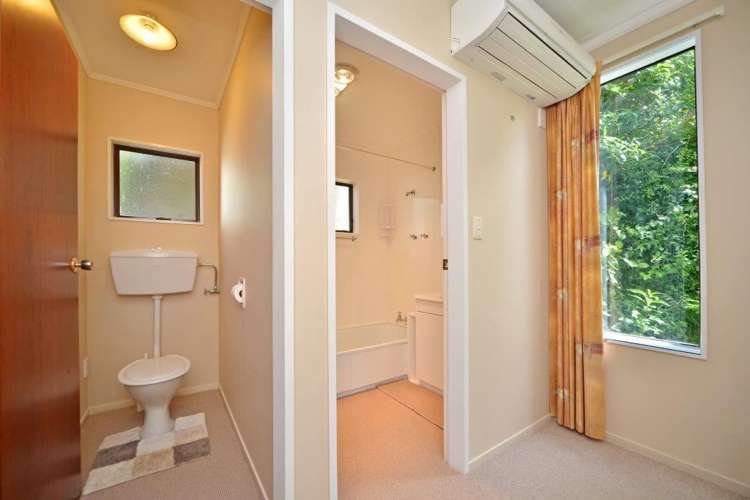 3/8 Narbada Crescent Khandallah_16