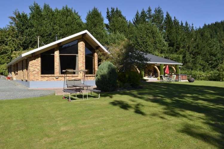 452 Falla Burn Road Balclutha_6