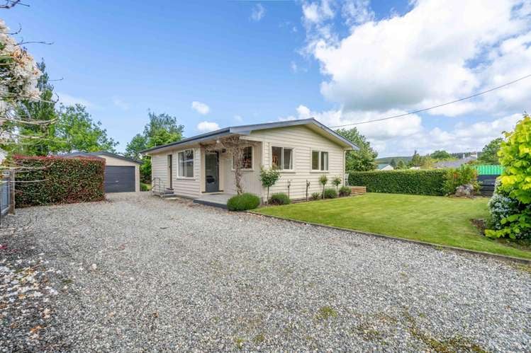 42 Newburn Street Waikaia_25