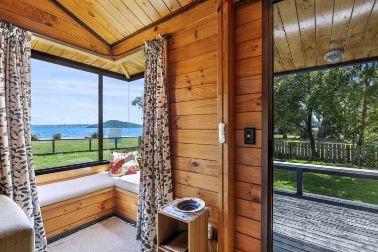 9a Cooper Avenue Holdens Bay_9