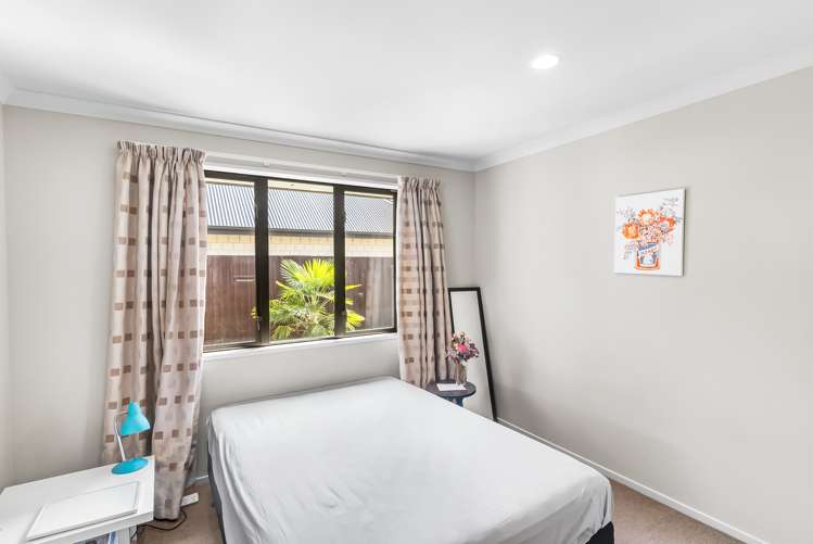 1 Heathridge Place Lincoln_18