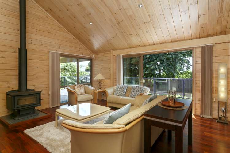 152 State Highway One Waitahanui_9