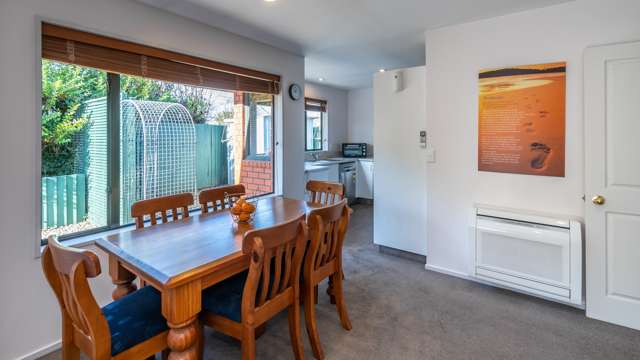 2/58 Cresswell Avenue Burwood_3