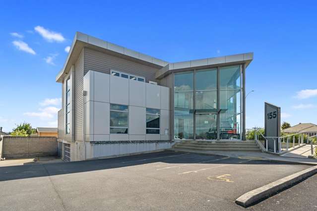 Prominent corner position