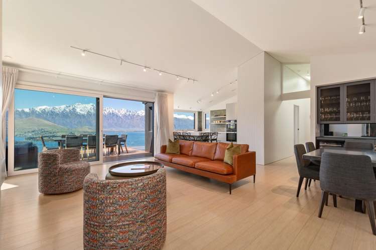 8 Lochy Road Fernhill_10