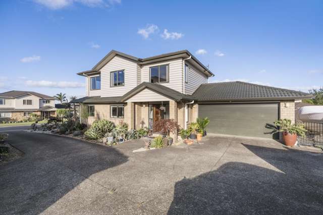 13 Riverglade Parkway Te Atatu South_1