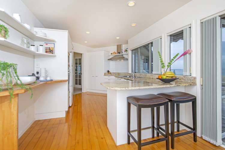 2/10 Burford Place Mellons Bay_12