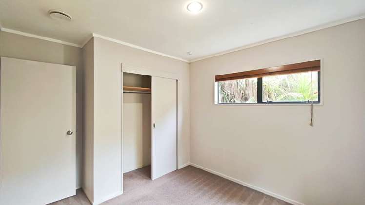 Topliss Drive Northcross_15