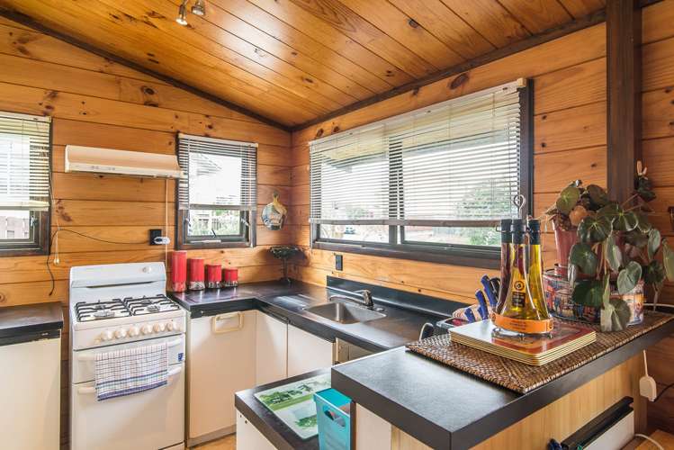 24 Clipper Street Titahi Bay_12