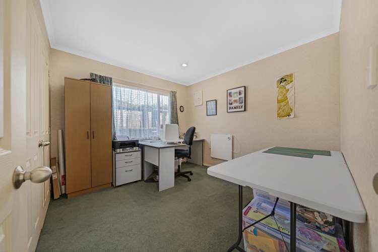 7 Amesbury Rise Henderson_11