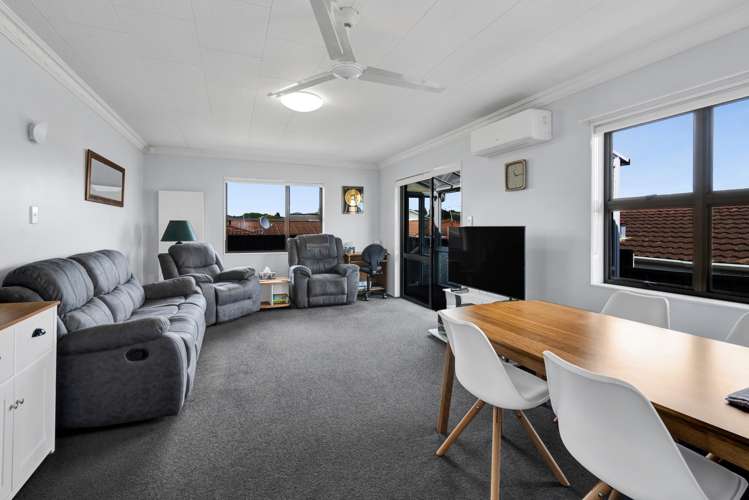 19a Tukapa Street Westown_4