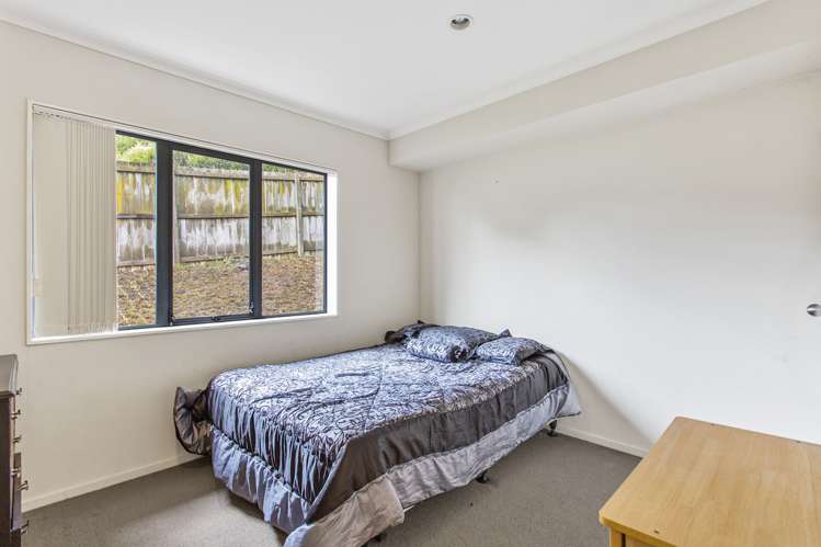 39 Hilltop Road Flat Bush_17