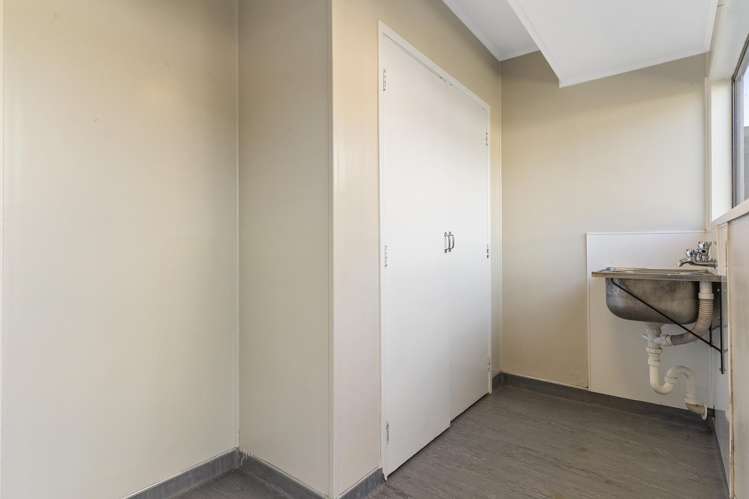 1 and 2/310 Weymouth Road Clendon Park_7