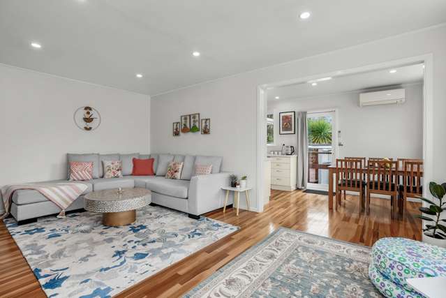 63 Mark Avenue Paparangi_1