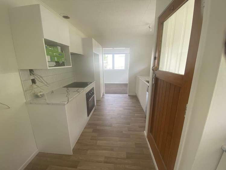 27 Tawa Street Hilltop_5