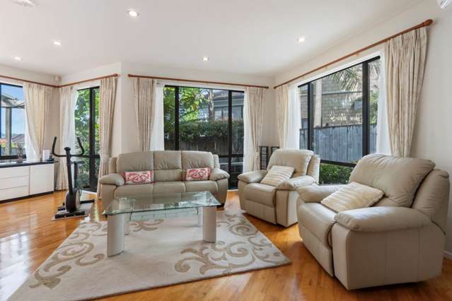 44B Bradbury Road Botany Downs_2