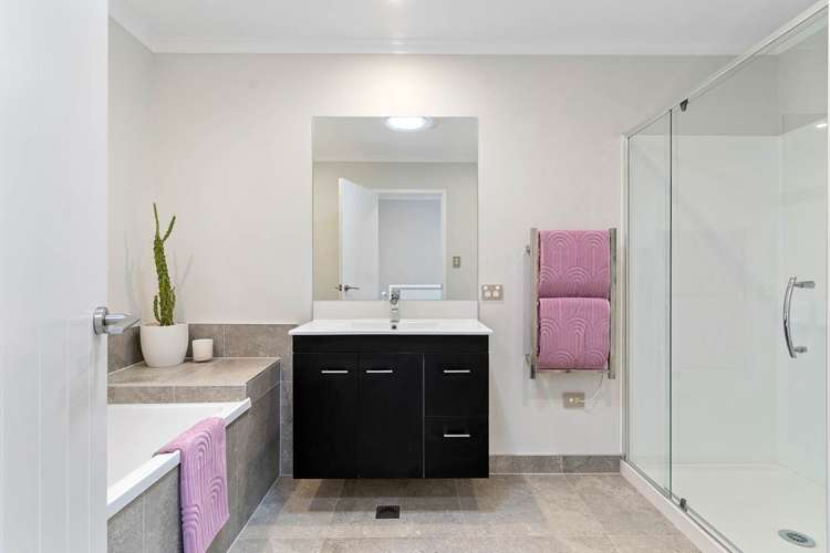 123 Bonair Crescent Silverdale_10