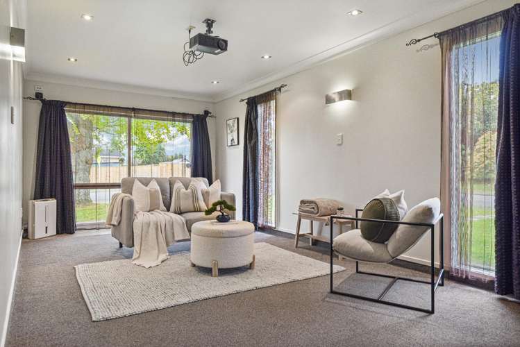 1 Walnut Place Owhata_9