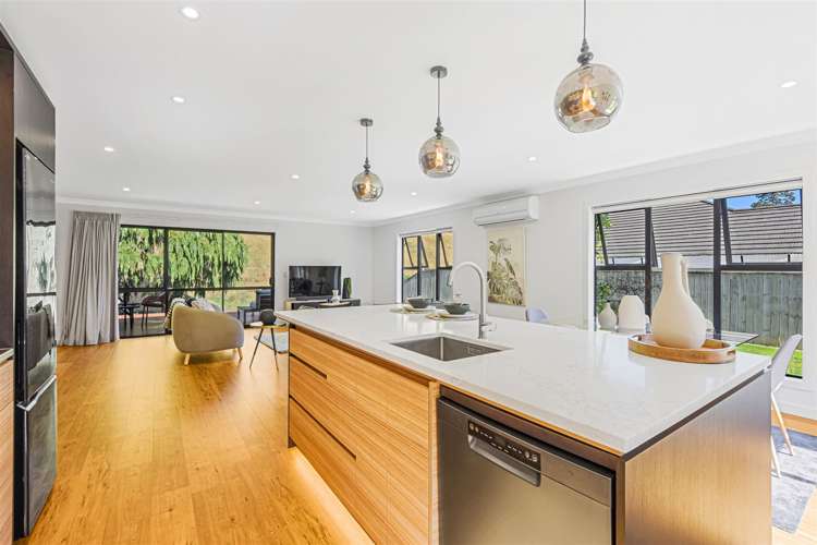 32 Sunningdale Drive Stoke_8