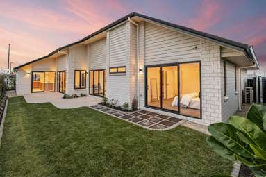 91 Parish Drive_2