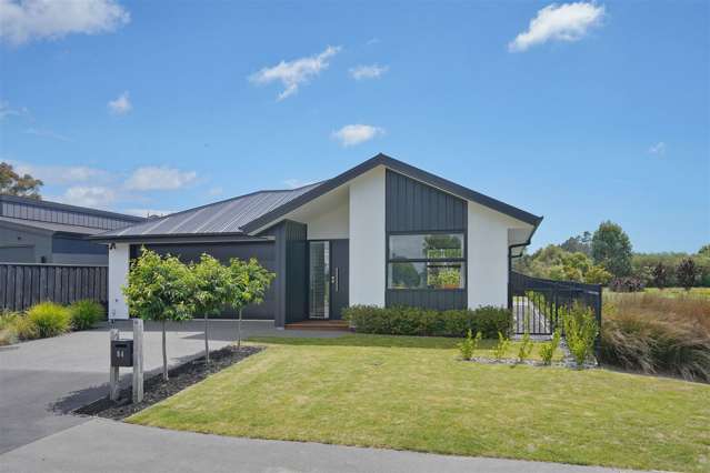 84 Glenturret Drive Casebrook_1