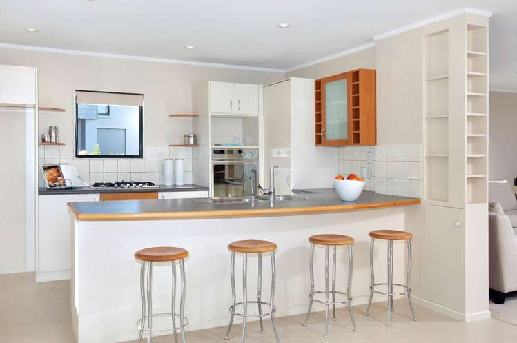 16d Saint Jerome Avenue Te Atatu Peninsula_10