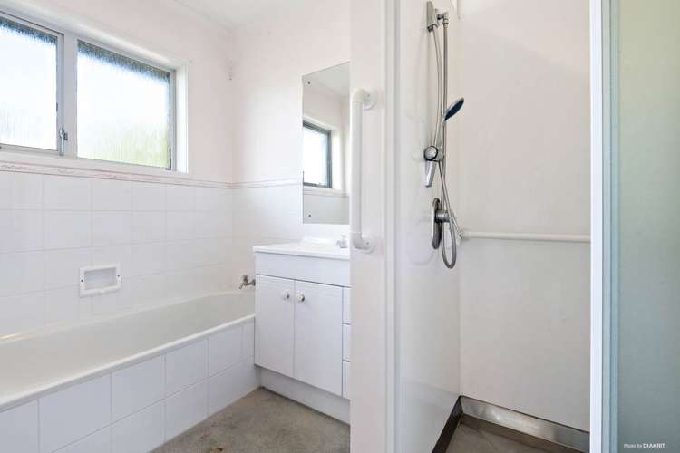 2/107 Olsen Avenue Hillsborough_10