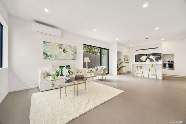 11B Rene Place Sunnyhills_4