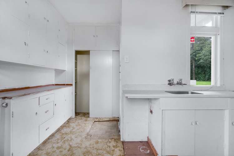 227 Tukapa Street Westown_5