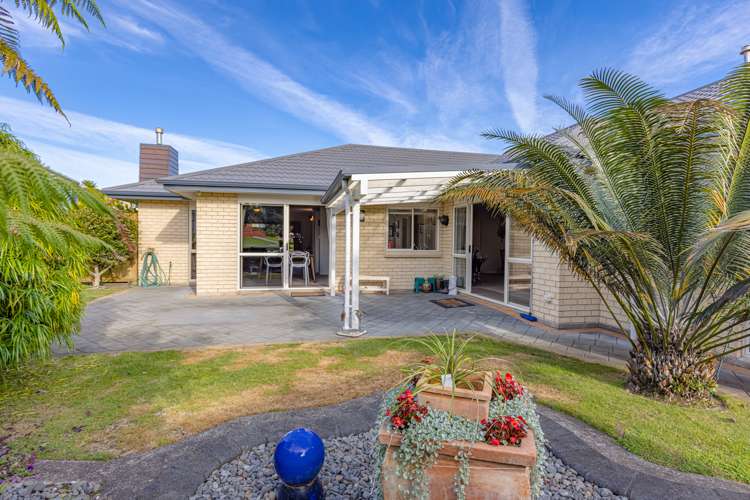 7 Lithgow Drive Otamatea_17