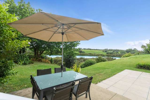Space and Versatility! Lawn and Garden Mainten...