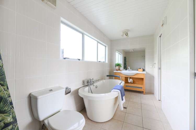 2/12 Willis Street Torbay_10