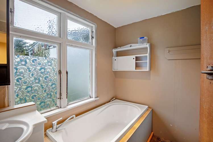 657 Domett Road Domett_17