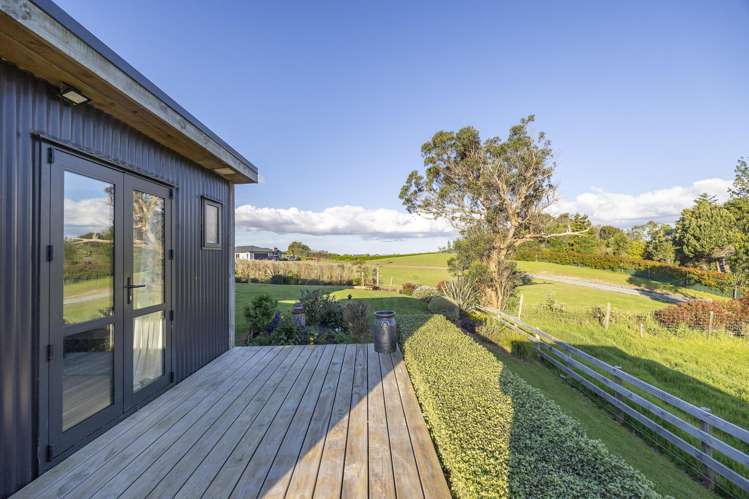 44B Crosland Road South Head_44