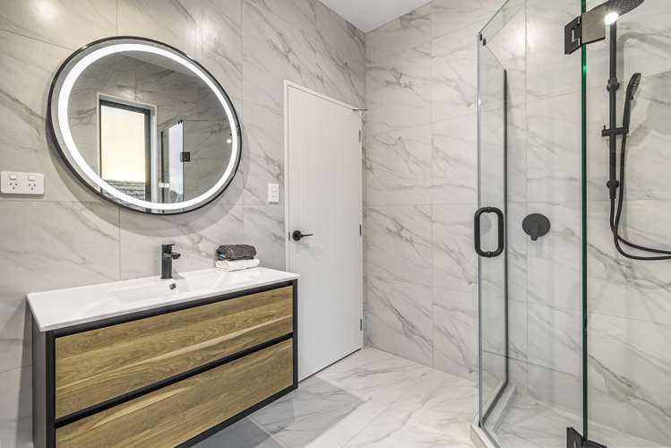 12a Range View Road Mount Albert_17