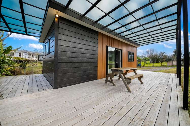 5A & 5B Waipouri Road Mangere_10