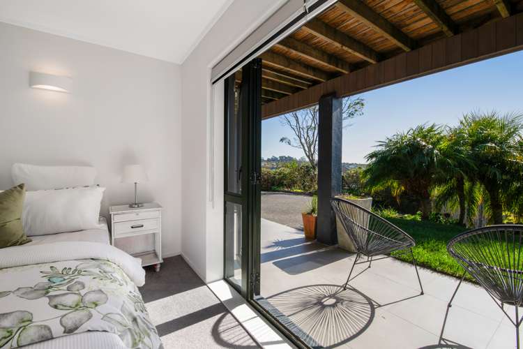 10 Goldfinch Rise | Unsworth Heights | North Shore City | Houses for