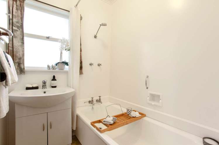 1/14 Westwell Road Belmont_11