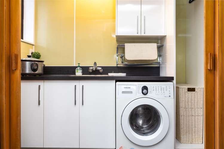 2 Bank Street Springlands_24