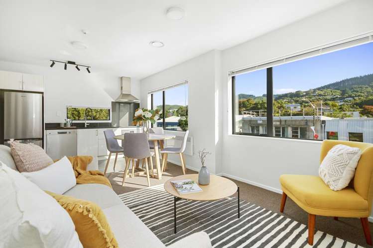 3/232 Main Road Tawa_3