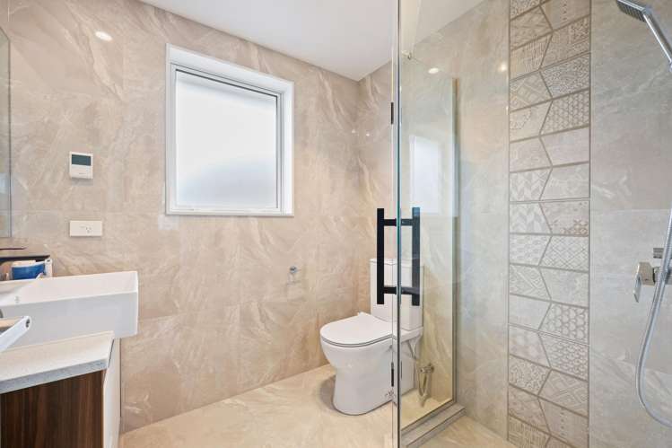 19 Horsefields Drive Flat Bush_23