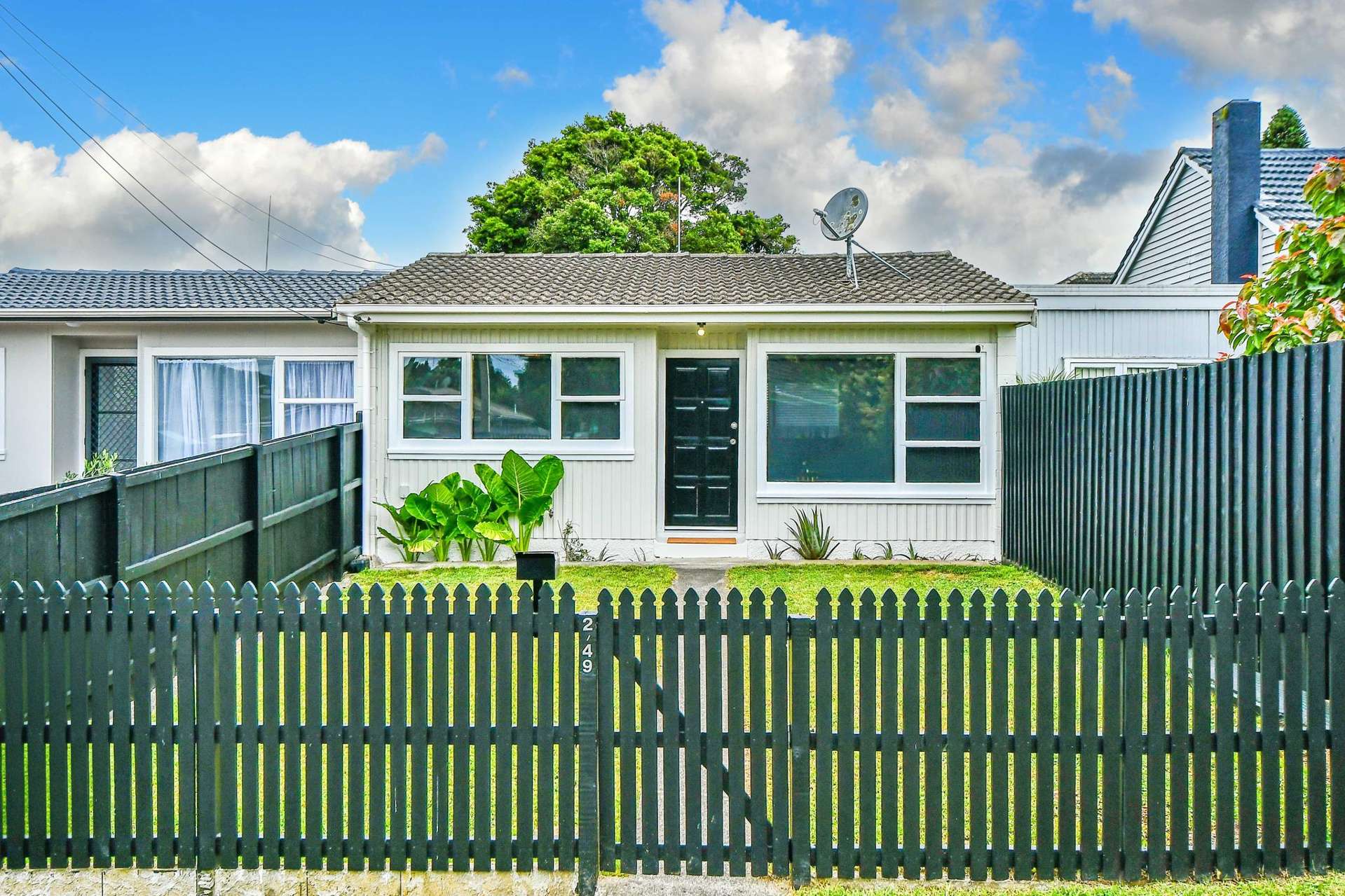 2/49 Russell Road Manurewa_0