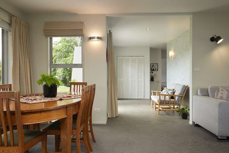 53 Fairbourne Drive Fairhall_4