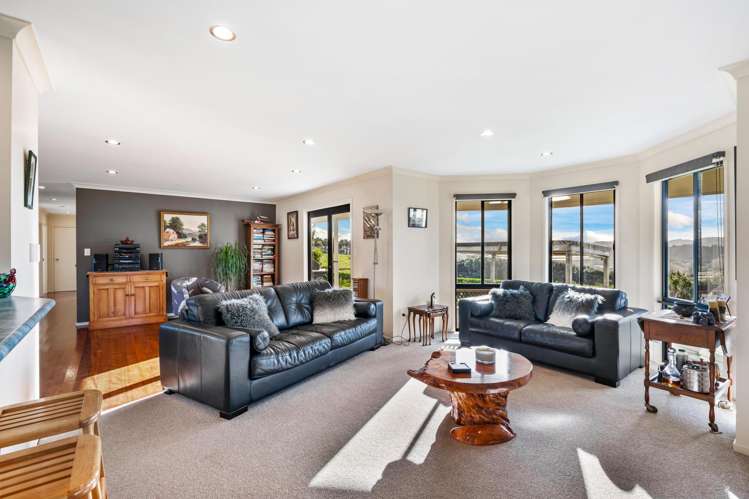 818 Horseshoe Bush Road Waitoki_9