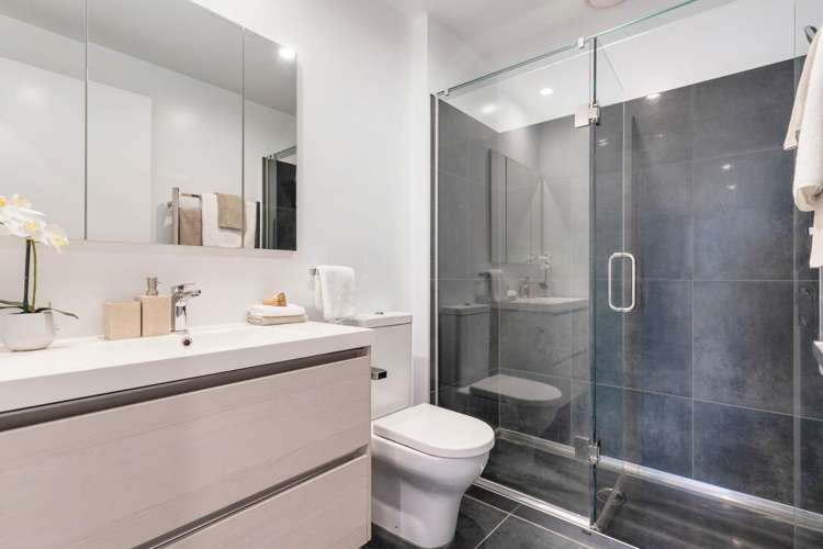 G04/26B Racecourse Parade Avondale_11