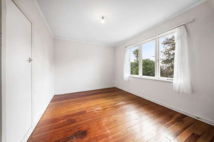 27 Reid Road New Lynn_5