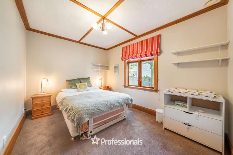 143 Whites Line East Waiwhetu_11