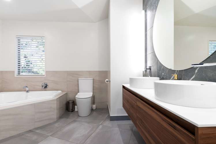 92 McCormacks Bay Road Redcliffs_18